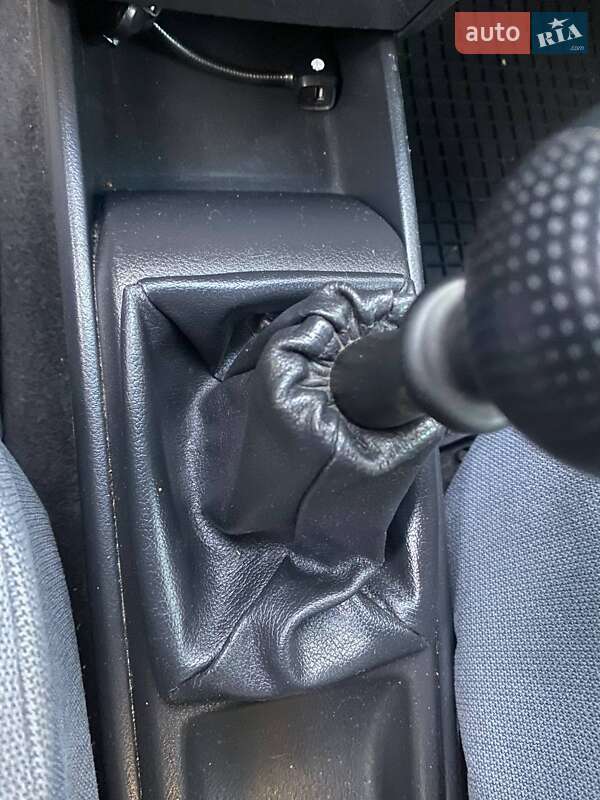 Седан Chevrolet Aveo 2006 в Києві