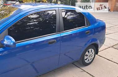 Седан Chevrolet Aveo 2006 в Броварах