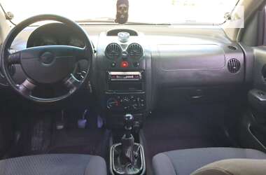 Седан Chevrolet Aveo 2006 в Броварах