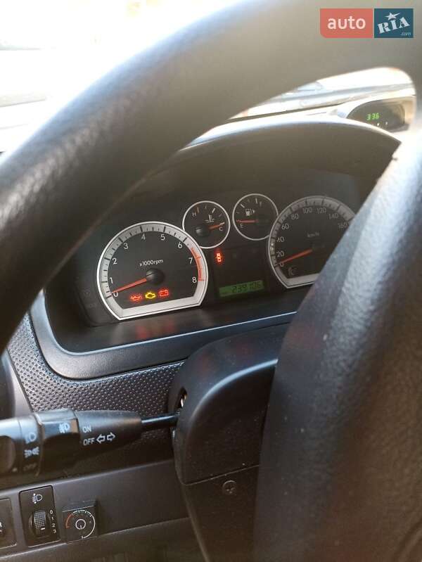 Седан Chevrolet Aveo 2006 в Киеве