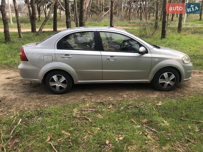 Седан Chevrolet Aveo 2008 в Миколаєві