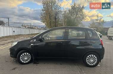 Хэтчбек Chevrolet Aveo 2008 в 