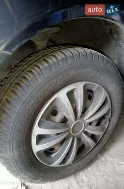 Хэтчбек Chevrolet Aveo 2006 в 