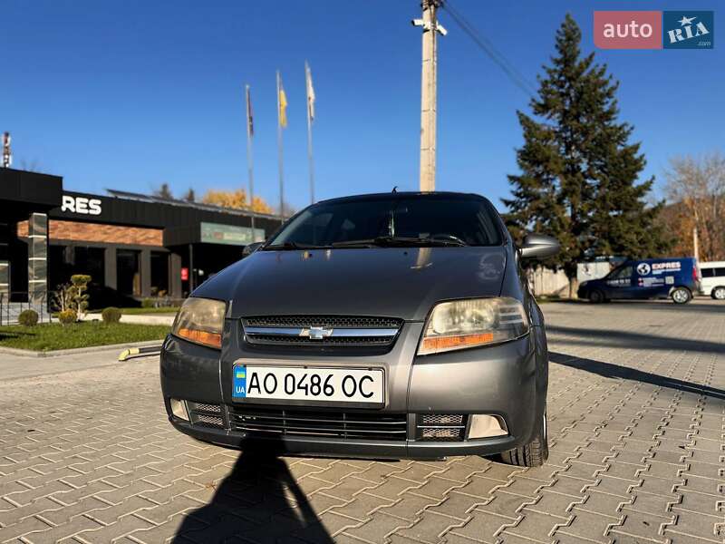 Хетчбек Chevrolet Aveo 2007 в Виноградові
