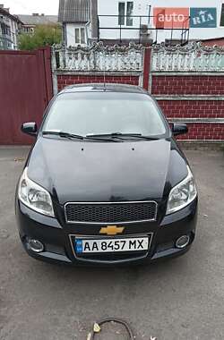 Хэтчбек Chevrolet Aveo 2011 в Киеве