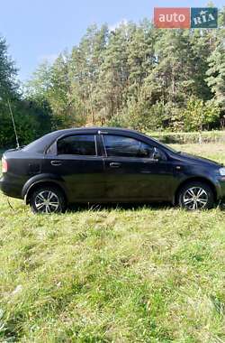 Седан Chevrolet Aveo 2005 в Луцке