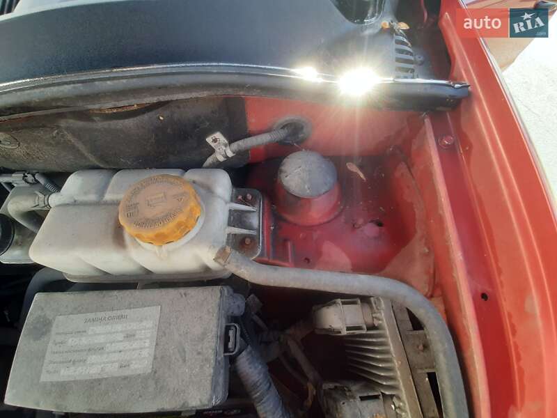 Седан Chevrolet Aveo 2006 в Києві