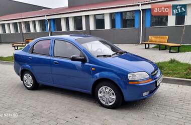 Седан Chevrolet Aveo 2004 в Луцьку