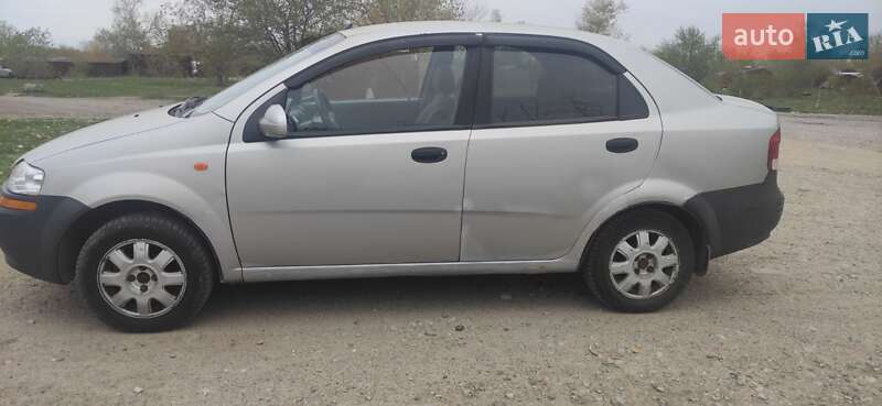 Седан Chevrolet Aveo 2005 в Запоріжжі
