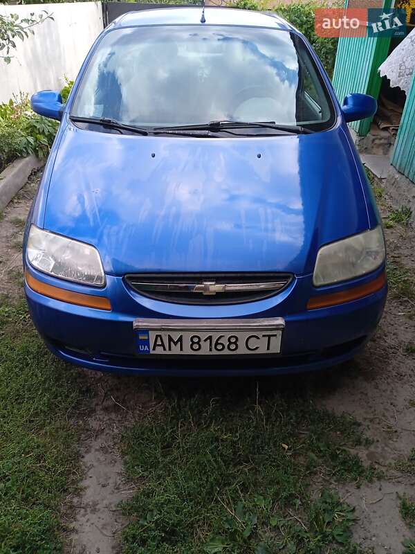 Седан Chevrolet Aveo 2004 в Андрушевке