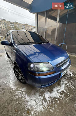 Седан Chevrolet Aveo 2005 в Днепре