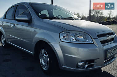 Седан Chevrolet Aveo 2008 в Запоріжжі