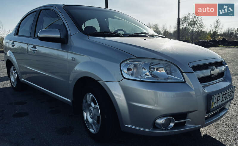 Седан Chevrolet Aveo 2008 в Запорожье