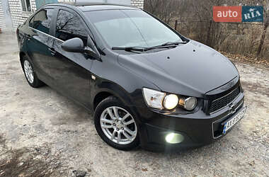 Седан Chevrolet Aveo 2012 в Харькове