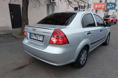 Седан Chevrolet Aveo 2011 в Одессе