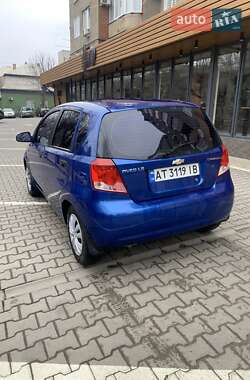 Хэтчбек Chevrolet Aveo 2005 в 
