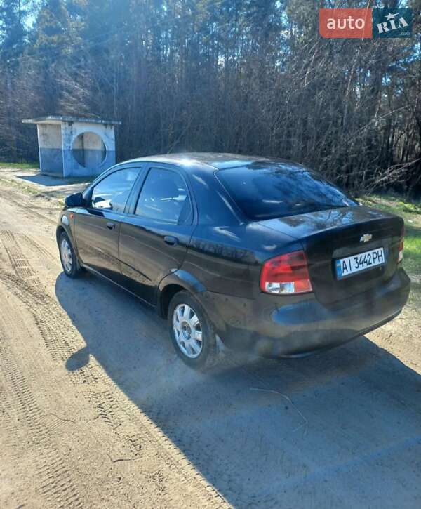 Седан Chevrolet Aveo 2004 в Остер