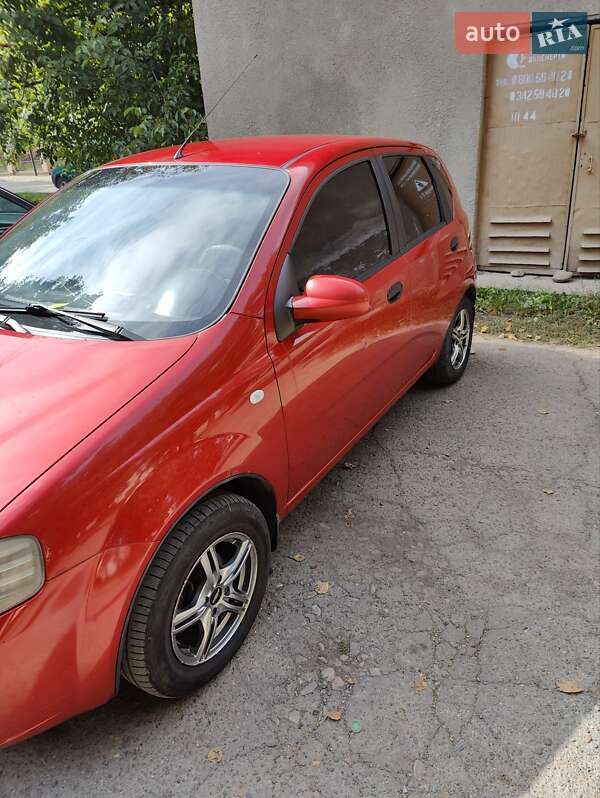 Хэтчбек Chevrolet Aveo 2008 в Коломые