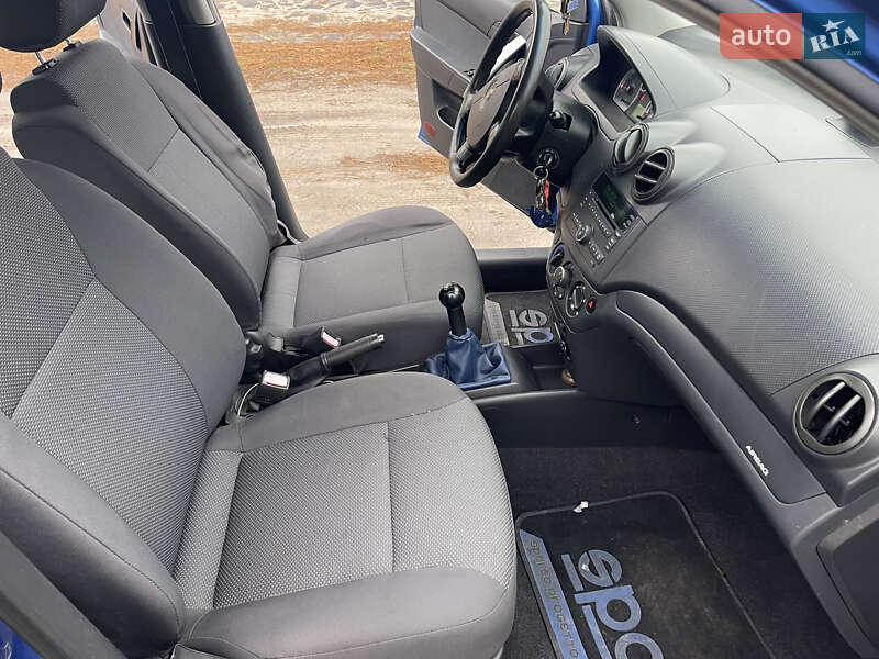 Хэтчбек Chevrolet Aveo 2009 в Ровно фото 8 Хэтчбек Chevrolet Aveo 2009 в Ровно