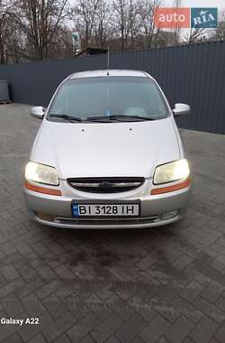 Седан Chevrolet Aveo 2004 в Кременчуге