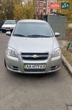 Седан Chevrolet Aveo 2010 в Киеве