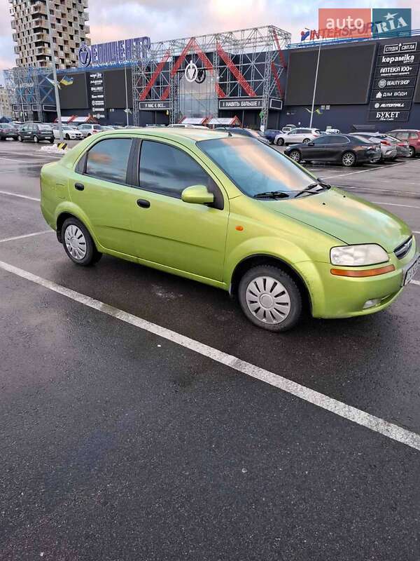 Седан Chevrolet Aveo 2005 в Киеве фото 3 Седан Chevrolet Aveo 2005 в Киеве