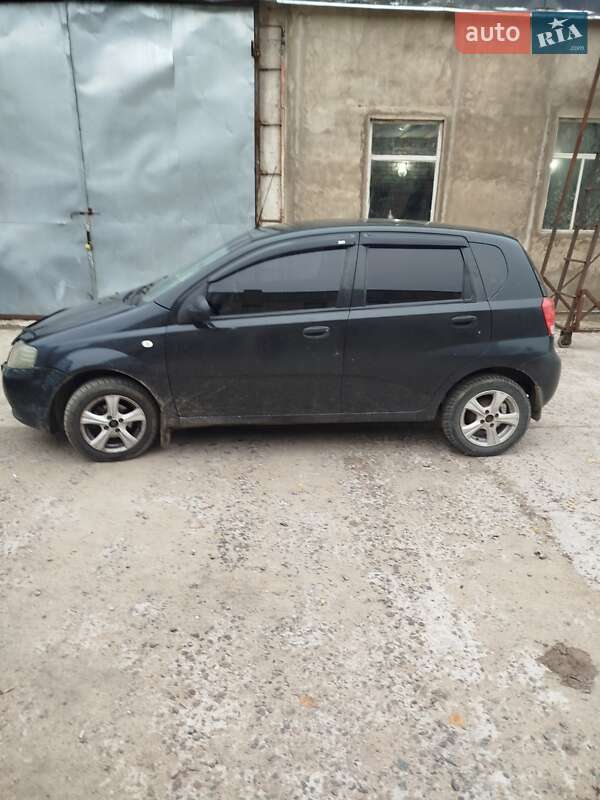 Хэтчбек Chevrolet Aveo 2006 в Николаеве