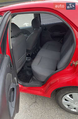 Седан Chevrolet Aveo 2006 в Киеве