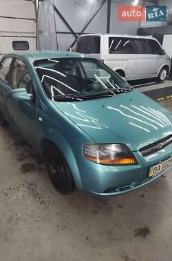 Седан Chevrolet Aveo 2005 в Киеве