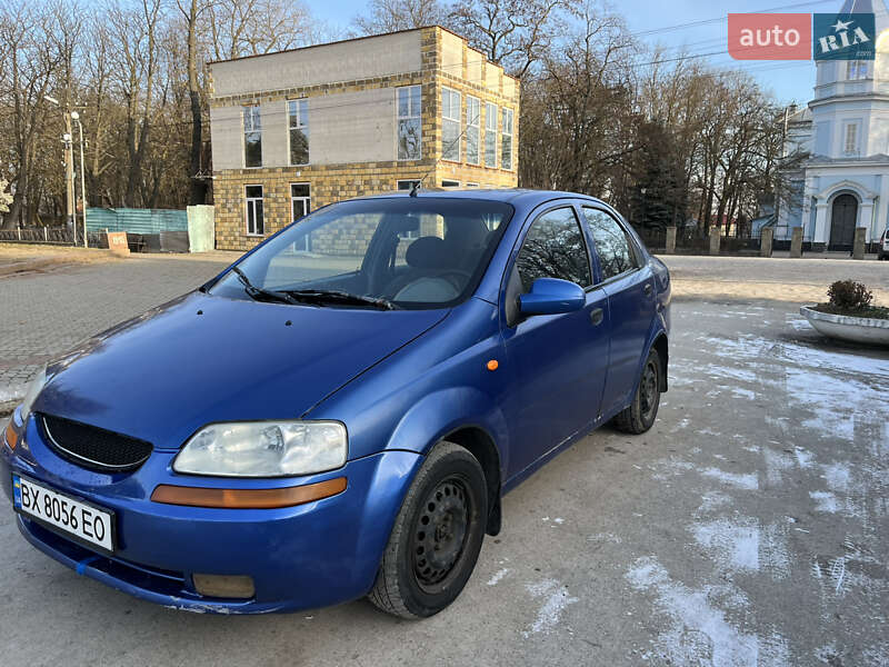 Седан Chevrolet Aveo 2005 в Хотині