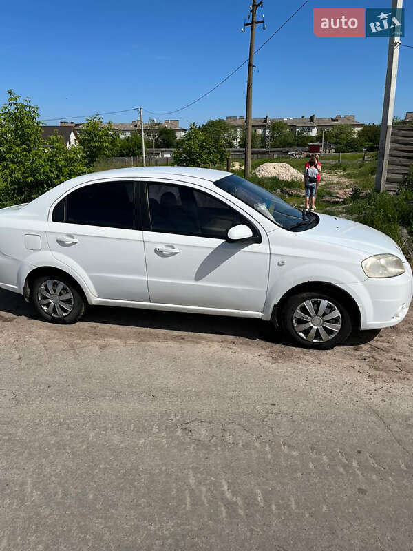 Седан Chevrolet Aveo 2007 в Овручі