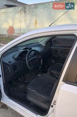 Седан Chevrolet Aveo 2006 в Миколаєві