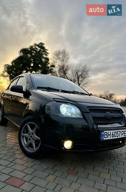 Седан Chevrolet Aveo 2006 в Ізмаїлі