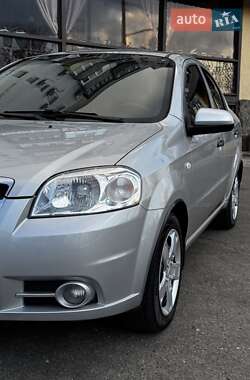 Седан Chevrolet Aveo 2007 в Николаеве