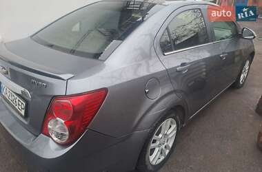 Седан Chevrolet Aveo 2014 в Києві