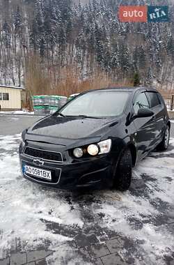 Хетчбек Chevrolet Aveo 2011 в Міжгір'ї