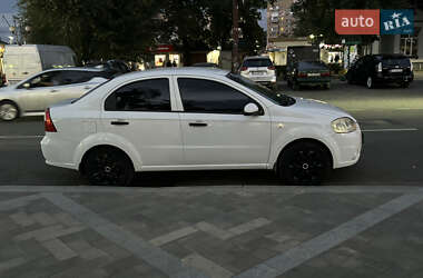 Седан Chevrolet Aveo 2010 в 