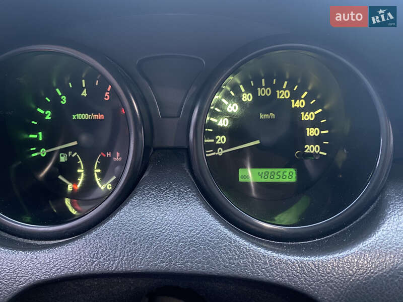 Седан Chevrolet Aveo 2005 в Днепре