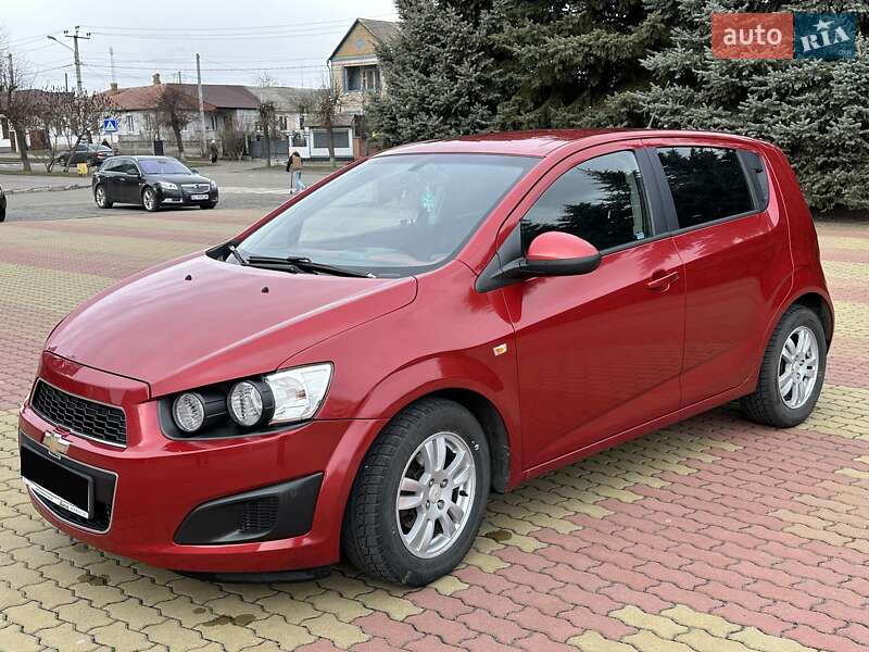 Хэтчбек Chevrolet Aveo 2011 в Корсуне-Шевченковском