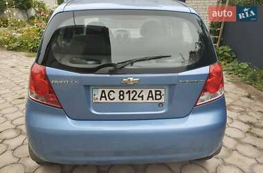 Хэтчбек Chevrolet Aveo 2005 в 