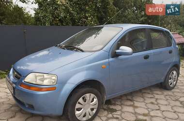 Хэтчбек Chevrolet Aveo 2005 в 