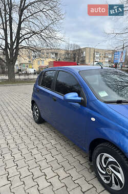 Хэтчбек Chevrolet Aveo 2006 в 