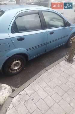 Седан Chevrolet Aveo 2004 в 