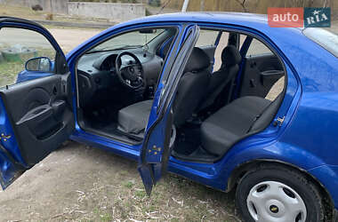 Седан Chevrolet Aveo 2006 в Виннице