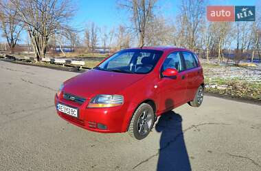 Хэтчбек Chevrolet Aveo 2006 в 