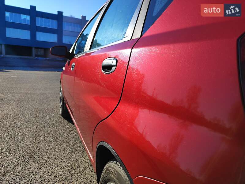 Хетчбек Chevrolet Aveo 2006 в Дніпрі