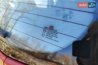 Хэтчбек Chevrolet Aveo 2006 в 