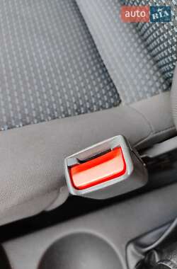 Хэтчбек Chevrolet Aveo 2006 в 