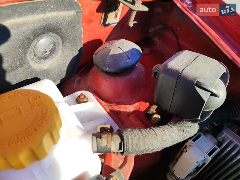 Хетчбек Chevrolet Aveo 2006 в Дніпрі