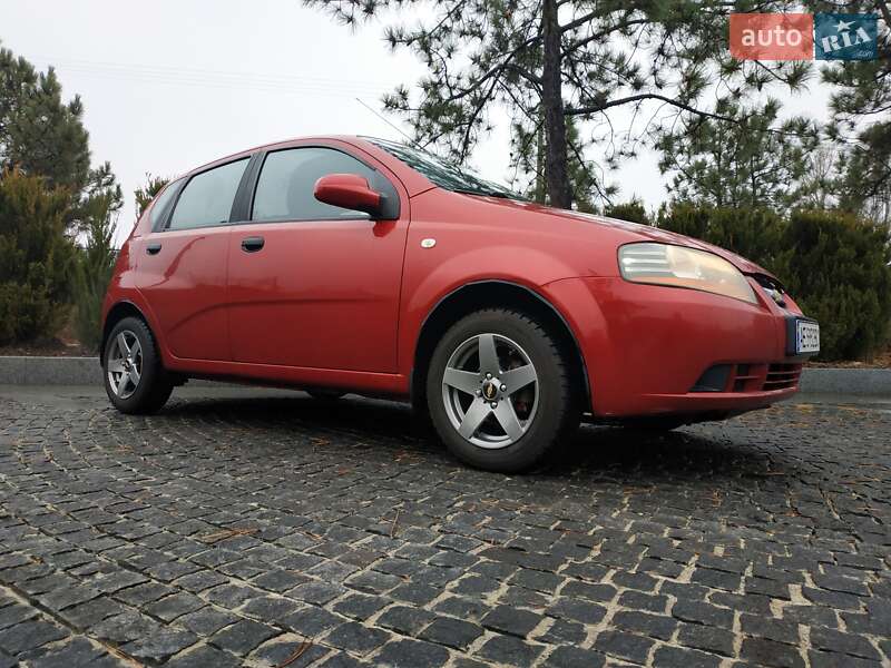 Хетчбек Chevrolet Aveo 2006 в Дніпрі
